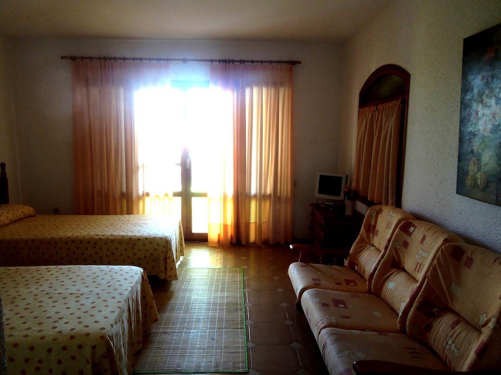 The Sea Garden Hotel Л'Ампола Екстериор снимка