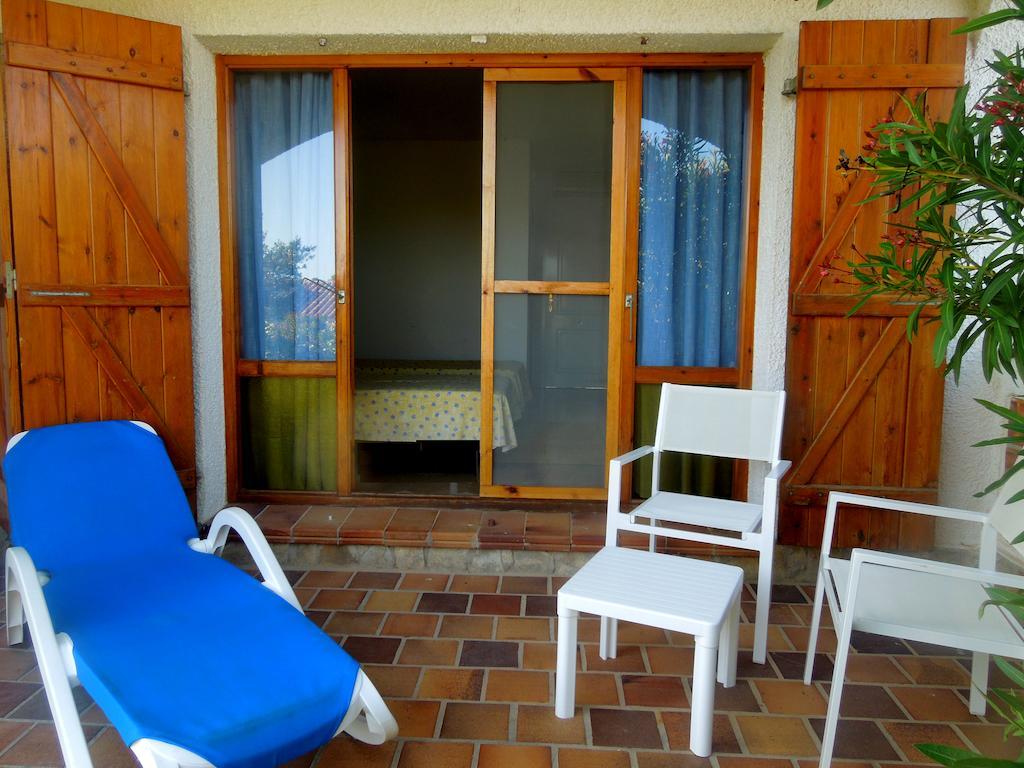 The Sea Garden Hotel Л'Ампола Стая снимка